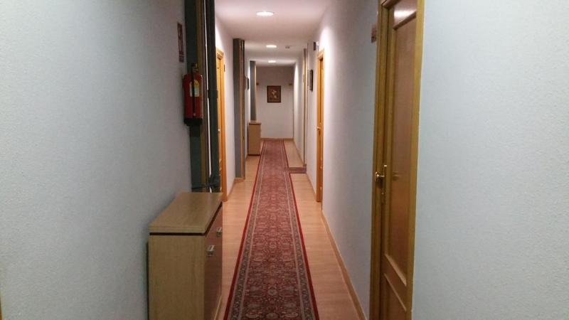 Hostal Felipe V Madrid Esterno foto